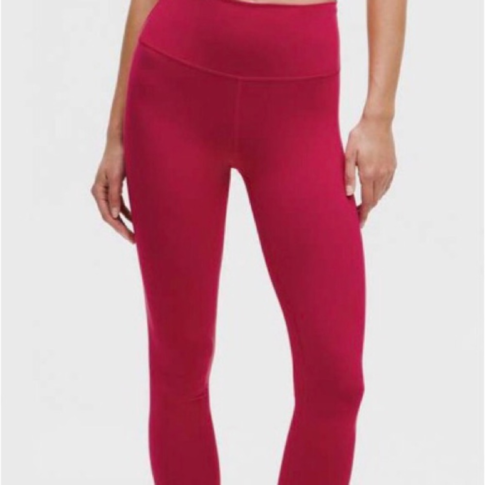NWOT Lululemon Wunder Train Tight 25”